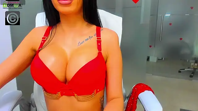 Queenrafaella online show from 02-18-26, 03:46