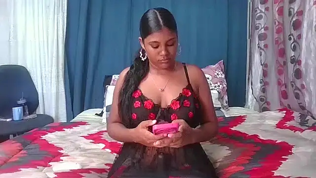 Lilmisskay18 online show from 05-18-26, 12:22