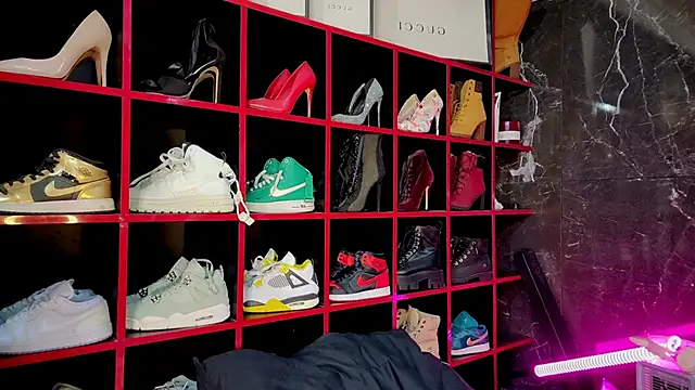 Indianbrownie online show from 03-11-26, 12:05