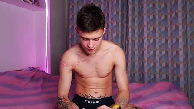 hornyadamsex online show from 11-20-25, 09:25