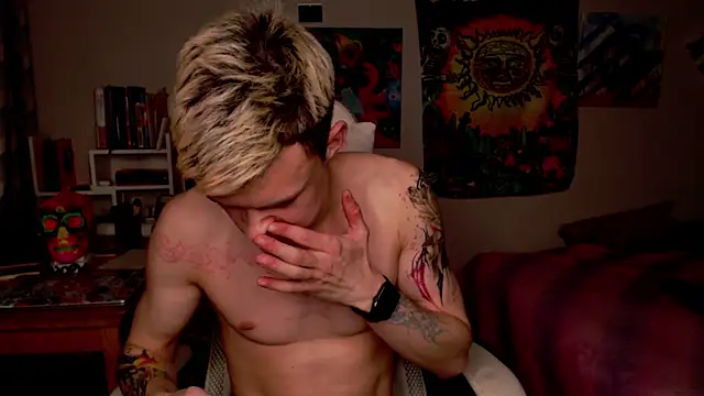 hornyadamsex online show from 04-23-26, 07:16