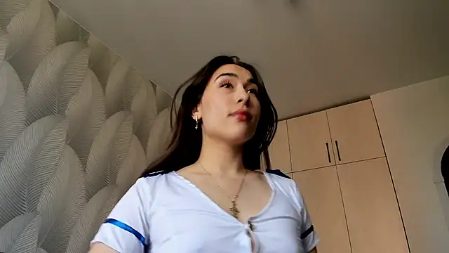 Bambiii bby online show from 06-16-26, 08:50