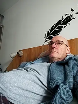 bogland33 online show from 02-11-26, 01:16