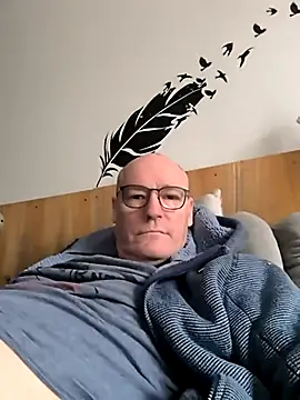 bogland33 online show from 02-17-26, 01:51