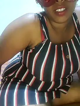 Snapshot of kumaricapalsex2 chatting on 01-21-25, 04:37 kumaricapalsex2 online show from 01-21-25, 04:37