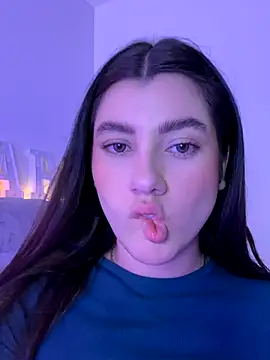 Snapshot of ARITOO_ chatting on 10-12-25, 05:17 ARITOO online show from 10-12-25, 05:17