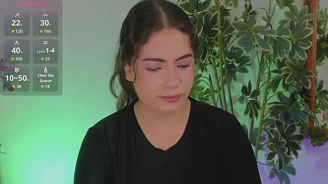 Snapshot of KarenPautt chatting on 06-10-26, 05:23 KarenPautt online show from 06-10-26, 05:23