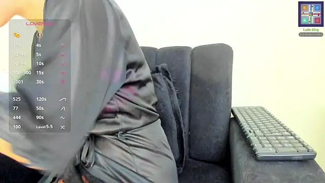 its  angelica  online show from 01-12-26, 06:57