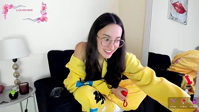 its  angelica  online show from 07-25-26, 07:55
