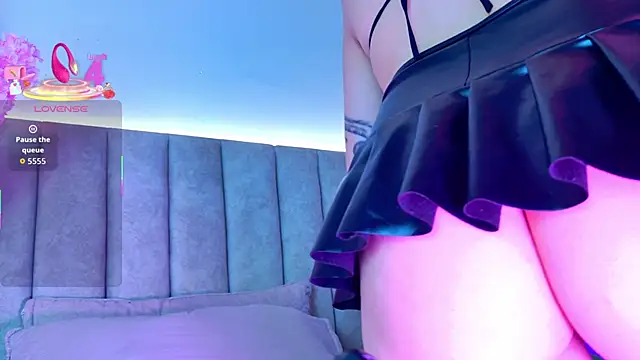 Doyeon Dae online show from 09-18-25, 02:35