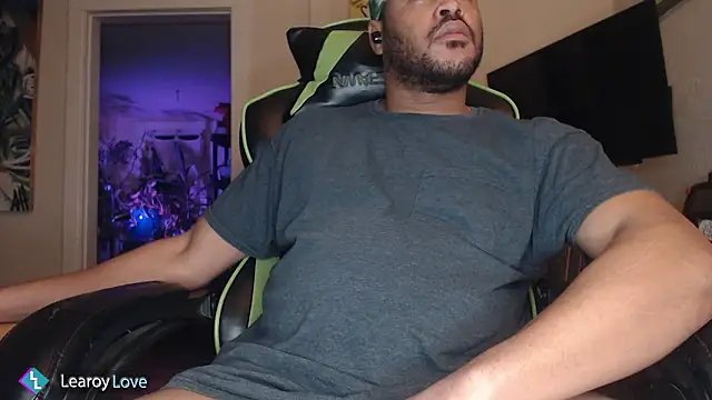 Learoy Love online show from 02-03-26, 04:32