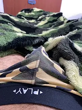 Snapshot of dantedesirexx chatting on 02-02-25, 08:02 dantedesirexx online show from 02-02-25, 08:02