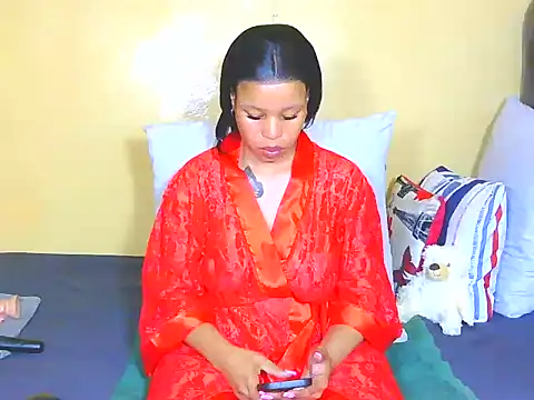 Snapshot of Down_to_earth_girl chatting on 05-23-26, 12:16 Down to earth girl online show from 05-23-26, 12:16