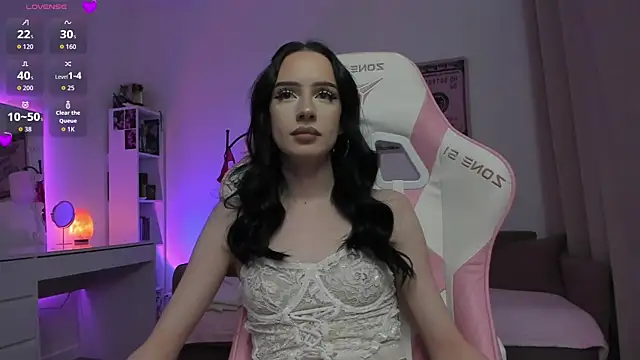 Snapshot of flora_off chatting on 05-17-26, 10:00 flora off online show from 05-17-26, 10:00