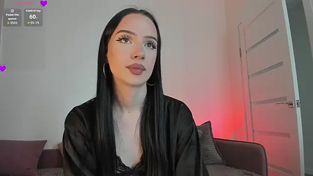 Snapshot of flora_off chatting on 06-27-26, 08:19 flora off online show from 06-27-26, 08:19