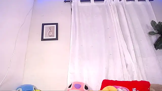 alaia 03 online show from 04-21-26, 01:42