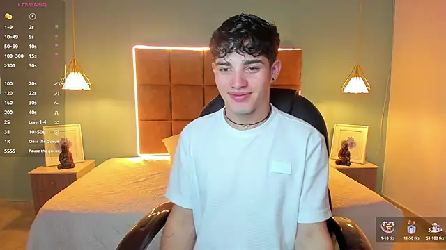 AlejooTwink online show from 10-22-25, 01:17