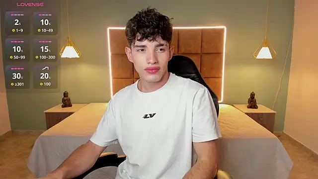 AlejooTwink online show from 06-10-26, 03:50