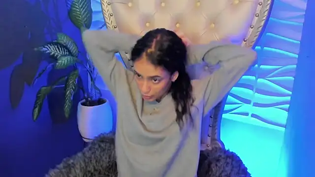 Layla 707 online show from 11-04-25, 01:38