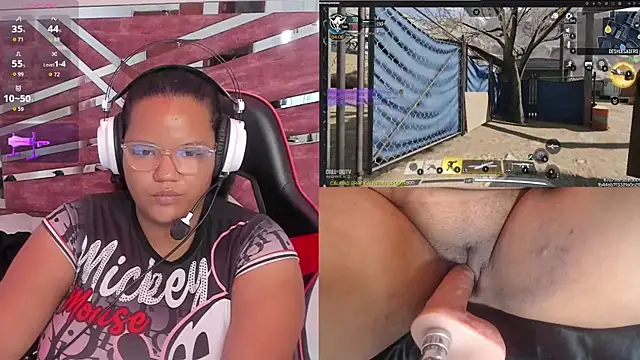 MhiaRey online show from 10-31-25, 01:23