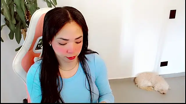 Kylie martinez online show from 04-23-26, 01:13