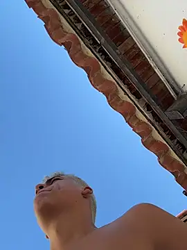 Leo bunny hot online show from 04-12-26, 08:03