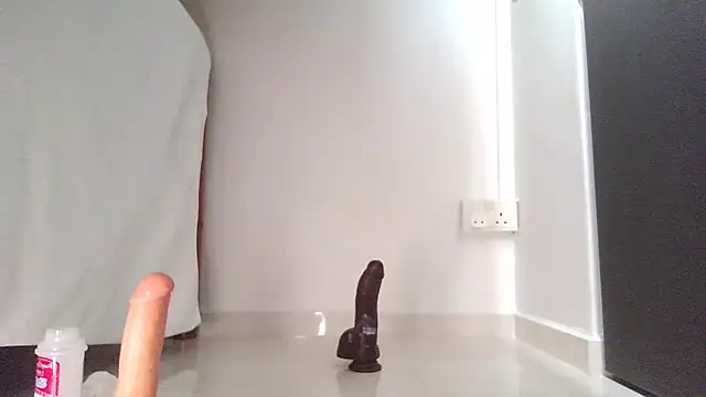 Reneta Rebekka Lopez online show from 02-02-25, 01:45