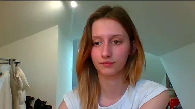 LUNA delight online show from 12-30-24, 08:54