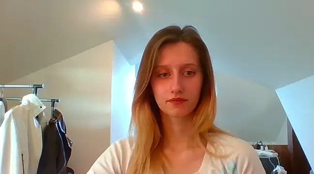 LUNA delight online show from 02-19-25, 11:06