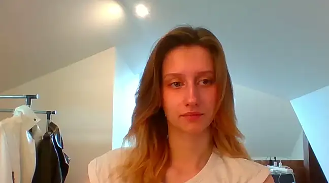 LUNA delight online show from 02-21-25, 07:45