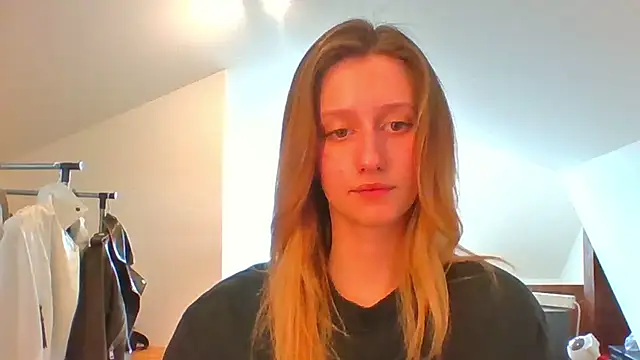 LUNA delight online show from 02-26-25, 10:47