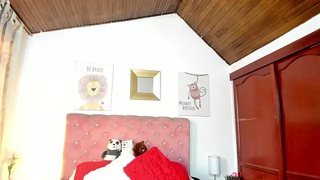 CelessteRedds online show from 04-18-26, 11:36