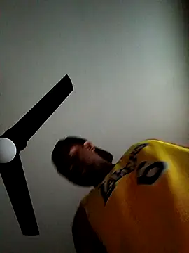 Snapshot of Imthegoattt chatting on 02-08-25, 11:01 Imthegoattt online show from 02-08-25, 11:01