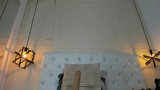 Snapshot of Slut_Milf_ chatting on 02-04-25, 01:45 Slut Milf  online show from 02-04-25, 01:45