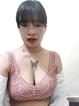 Snapshot of Cool__girl chatting on 01-11-25, 09:04 Cool girl online show from 01-11-25, 09:04