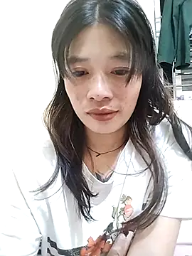 Snapshot of Cool__girl chatting on 02-19-25, 06:43 Cool girl online show from 02-19-25, 06:43