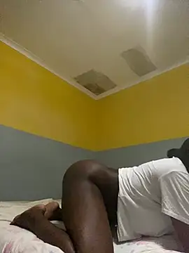 thickerthanpeanutbutter online show from 02-24-25, 08:47