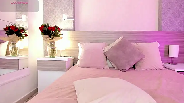 Snapshot of Mistyca chatting on 03-07-25, 03:39 Mistyca online show from 03-07-25, 03:39