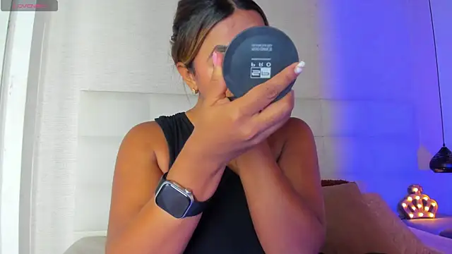 Snapshot of Mistyca chatting on 03-20-25, 11:05 Mistyca online show from 03-20-25, 11:05