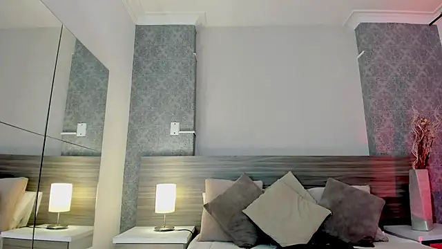 Snapshot of Mistyca chatting on 09-26-25, 10:41 Mistyca online show from 09-26-25, 10:41