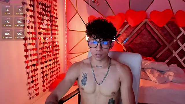 AkazaBoy  online show from 02-23-25, 03:45