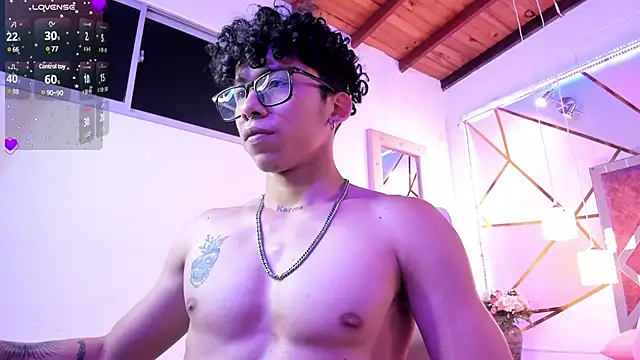 AkazaBoy  online show from 03-15-25, 10:35