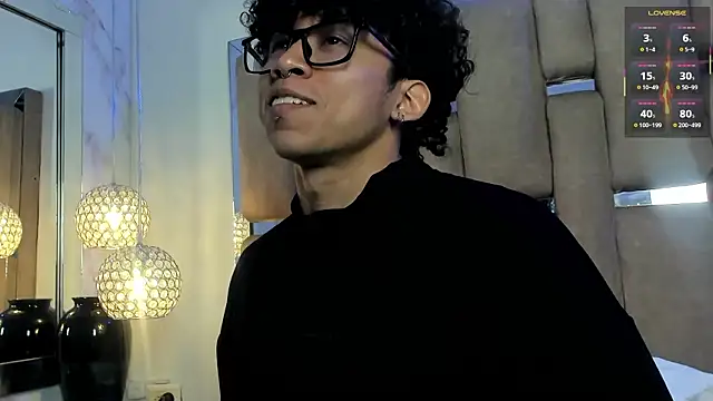 AkazaBoy  online show from 02-24-26, 05:05