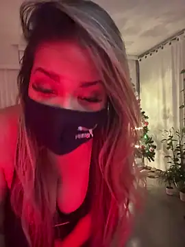 famous indian girl online show from 12-20-25, 04:08