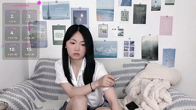 Snapshot of LiLiYbaby chatting on 01-04-25, 02:35 LiLiYbaby online show from 01-04-25, 02:35