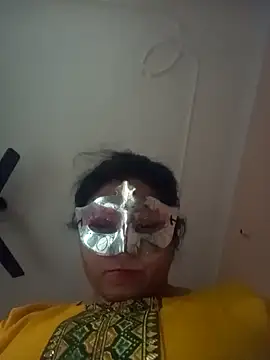 Snapshot of Punjabi_beauty123 chatting on 02-12-25, 12:22 Punjabi beauty123 online show from 02-12-25, 12:22