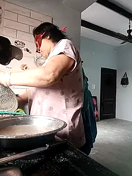 Snapshot of Punjabi_beauty123 chatting on 10-29-25, 07:54 Punjabi beauty123 online show from 10-29-25, 07:54