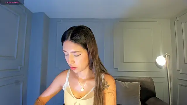 TaraLawrence online show from 02-10-26, 03:32