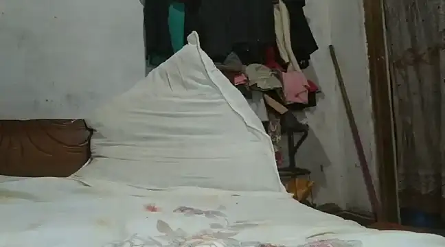 Snapshot of SLFUCKBOY69 chatting on 03-15-25, 03:59 SLFUCKBOY69 online show from 03-15-25, 03:59