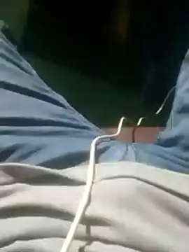 Snapshot of SLFUCKBOY69 chatting on 11-12-25, 06:41 SLFUCKBOY69 online show from 11-12-25, 06:41